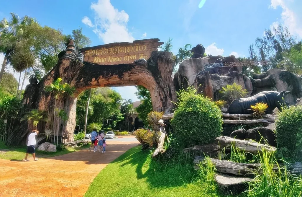 สวนสัตว์เขาเขียว พัทยา สวนสัตว์เปิดกลางธรรมชาติ