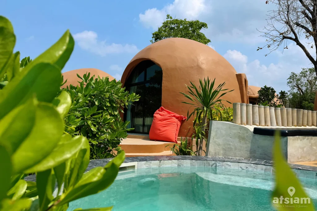 ที่พักโดมพร้อมสระน้ำส่วนตัว Pool Villa บางแสน บรรยากาศร่มรื่นที่