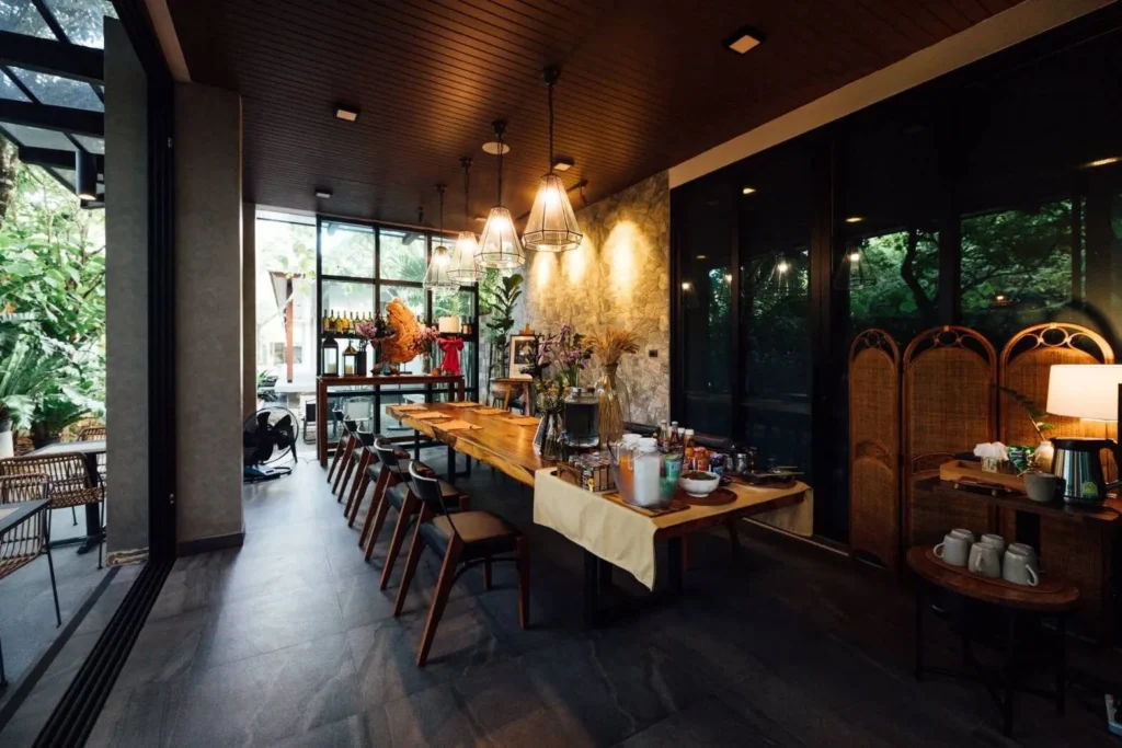 Uisara Private Villa & Café Trang