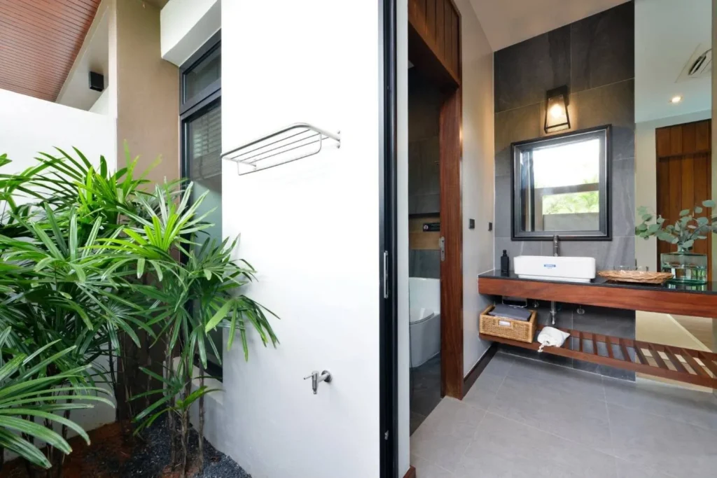 Uisara Private Villa & Café Trang